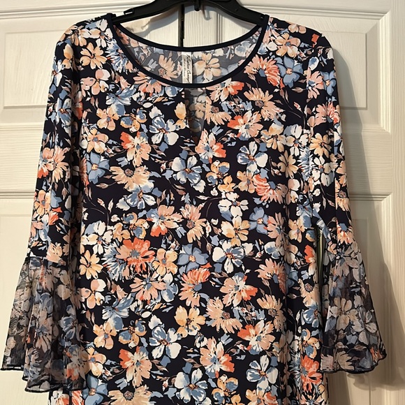 Per Seption -Large Floral -Navy w/Peach, Tan, & Blue Flowers - Long Bell Sleeves - Picture 2 of 8